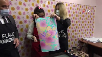 Sanatla buluşan özel çocuklar ve anneleri hayatlarına renk kattı