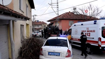 Aranan şüpheli polise ateşle karşılık verdi