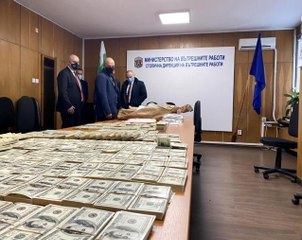 Bulgaristan'da üniversite matbaasında milyonlarca sahte döviz ele geçirildi