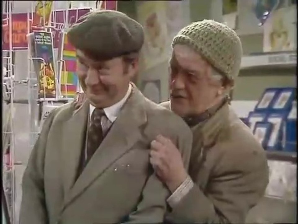 Last Of The Summer Wine S5/E8 'And A Dewhirst Up A Fir Tree'  Bill Owen • Brian Wilde • Peter Sallis • Kathy Staff