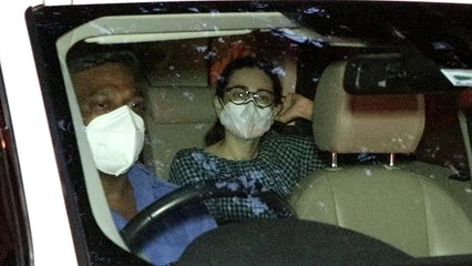 Kareena Kapoor के New Born  Baby से मिलने आई मासी Karishma Kapoor |FilmiBeat