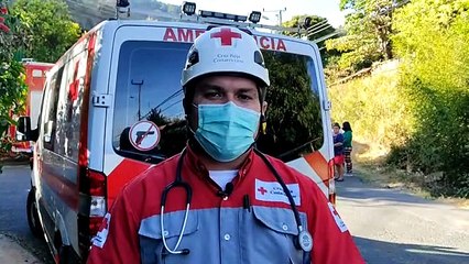 ext-rescate-de-adulto-mayor-atrapado-en-zanja-160321