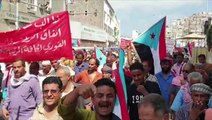 تظاهرات غاضبة في عدن جنوب اليمن احتجاجا على تدهور الأوضاع المعيشية