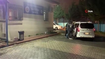Son dakika: Kağıthane'de yasa dışı silah ticareti operasyonu: 7 tabanca ele geçirildi
