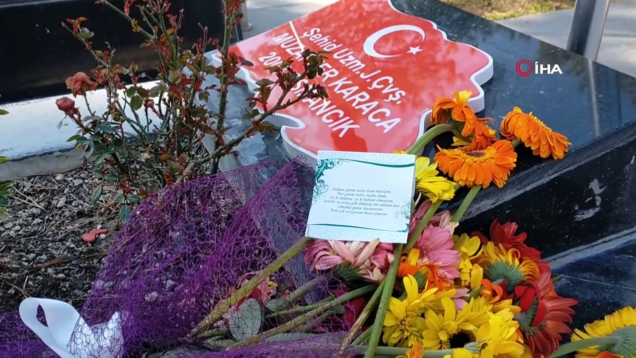 Şehit Mezarında Duygulandıran Doğum Günü Mesajı “Seni Çok Seviyorum Koca Çınarım”