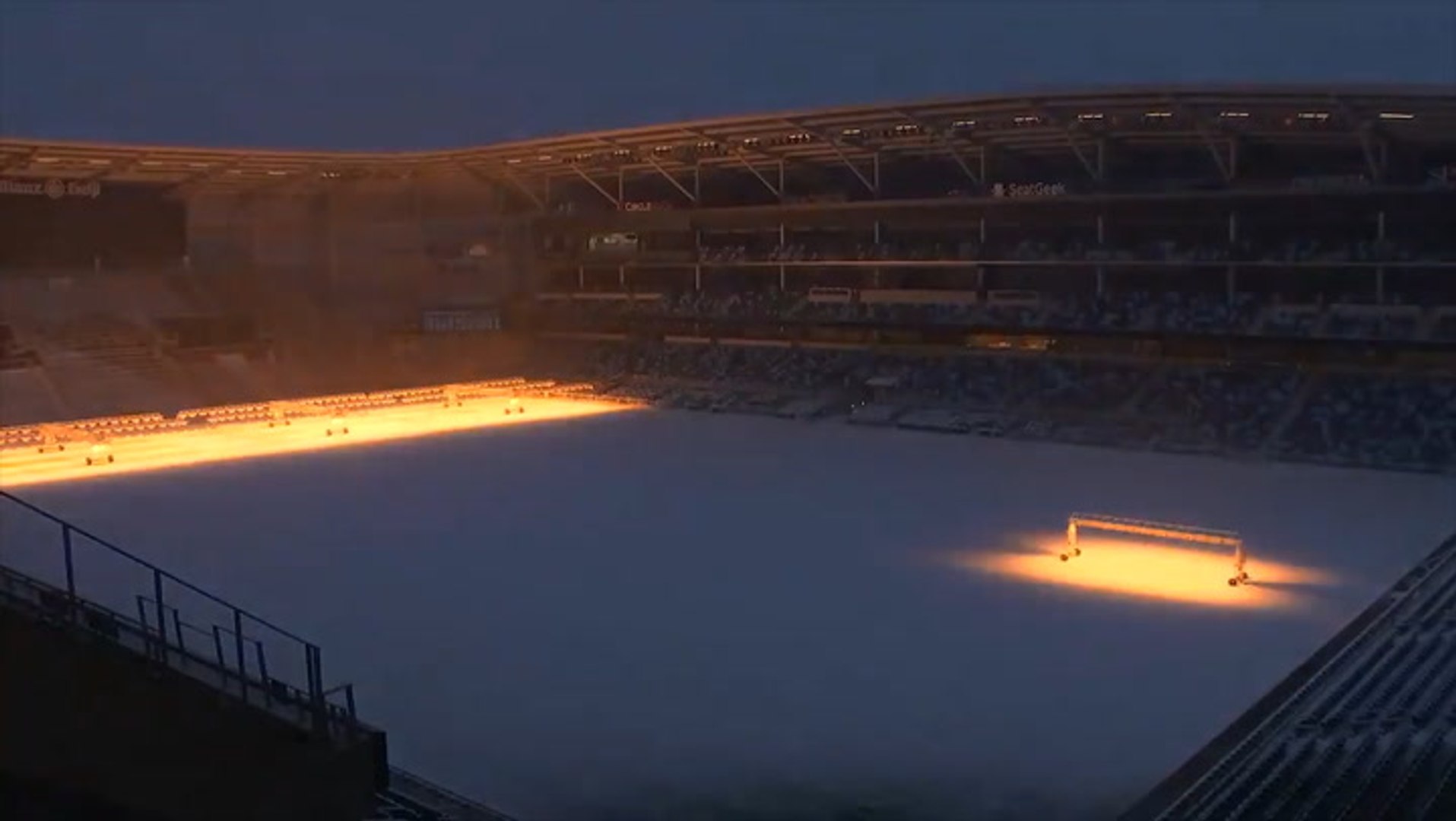 ⁣Watch the snow pile up on Minnesota soccer field