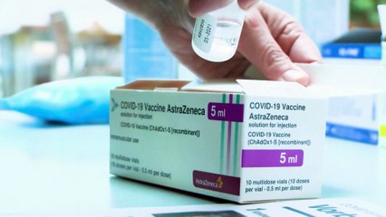 Εμβόλιο AstraZeneca: Σε αναμονή του ΕΜΑ η Ευρώπη -  Στον "πάγο" το εμβόλιο της εταιρείας