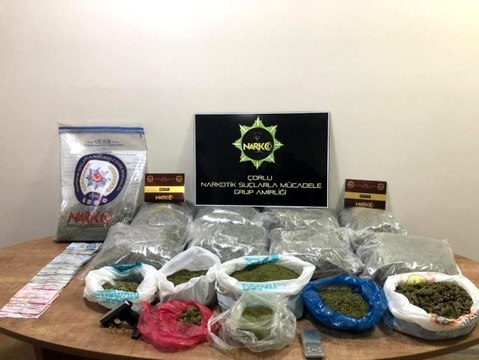 Son dakika haberleri... Çorlu'da uyuşturucu operasyonu 16 kilo uyuşturucu ele geçirildi