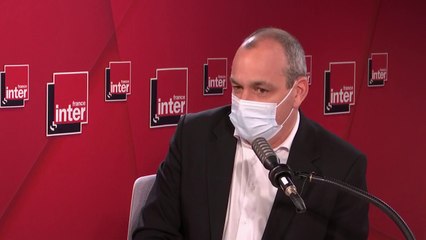 Pass sanitaire : "Je ne suis pas pour le traçage permanent (...) Avant, il faut aller à la vaccination"(Laurent Berger)