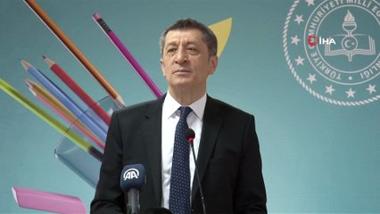MEB tarafından yatılı okullara kırtasiye malzemesi ve tablet dağıtıldı