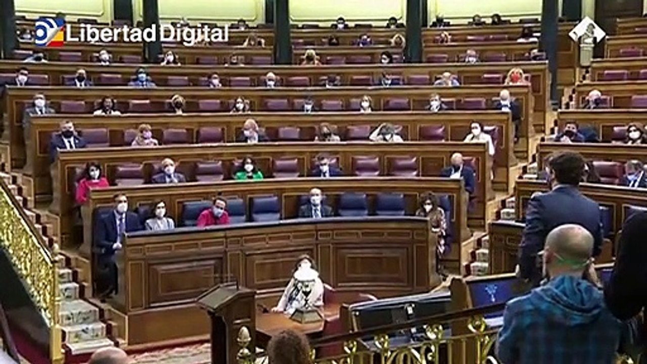 Casado: "El legado del señor Iglesias era volver a Vallecas en coche oficial"