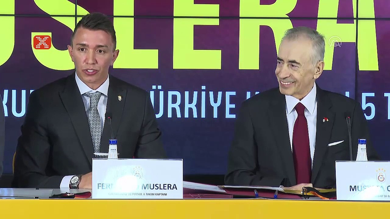 Fernando Muslera: "Futbolu Galatasaray'da bırakmak istiyorum"