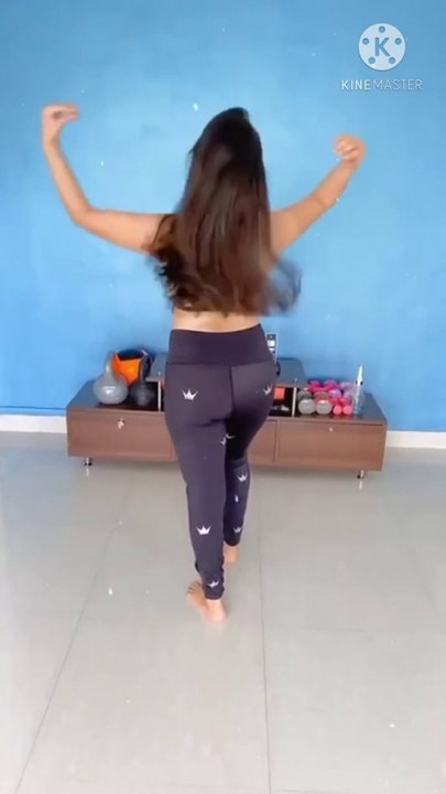 Tv actress and Urvashi Rautela reels
