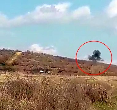 Toprağa gömülü bulunan top mermisi böyle imha edildi