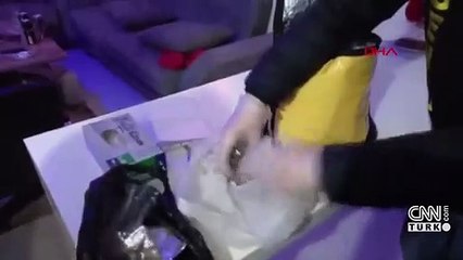 Bavul içinde yarım milyon liralık uyuşturucu yakalandı