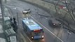 - Rusya'da aşırı süratli araç otobüs durağına daldı: 3 yaralı