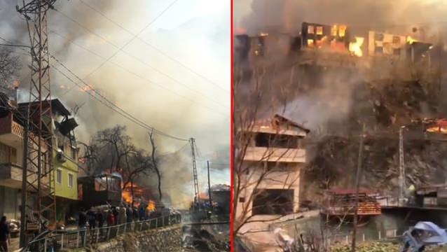 Artvin'in Yusufeli ilçesinde dev yangın! Alevler rüzgarın etkisiyle 50'ye yakın eve sıçradı