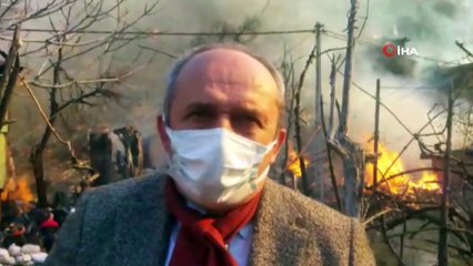 Artvin'in Yusufeli İlçesi Dereiçi Köyünde Yangın Sürüyor