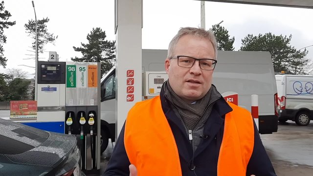 Inauguration à la station TOTAL Jambes de la première pompe de bioCNG en Wallonie ( Philippe Henry)