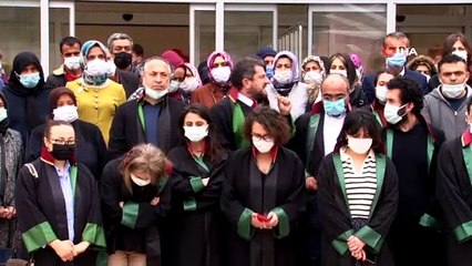 Öldürülen meslektaşları için saygı duruşunda bulundular, tek yürek olamadılar