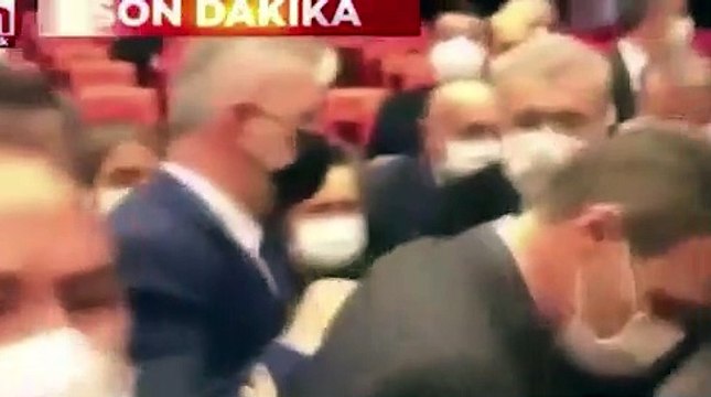 Özalan'ın Gergerlioğlu'nu zorla çıkarmaya çalıştığı anlar