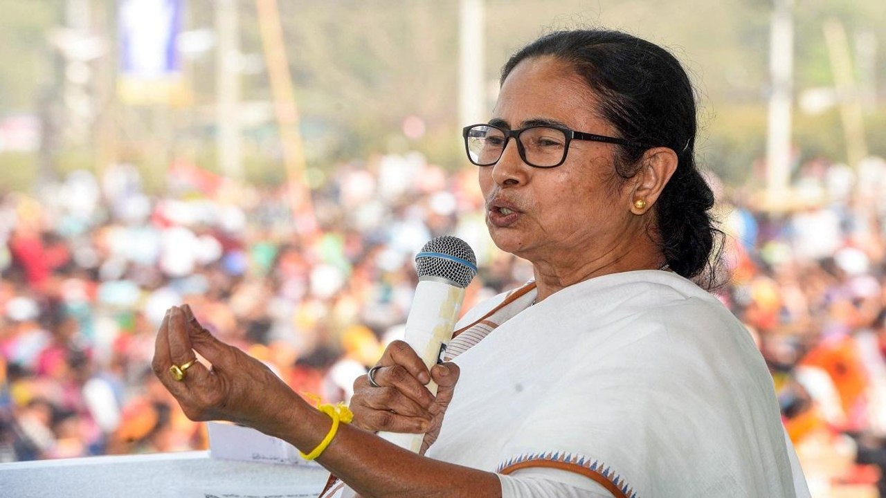 Mamata releases TMC's poll manifesto, promises 5 lakh jobs