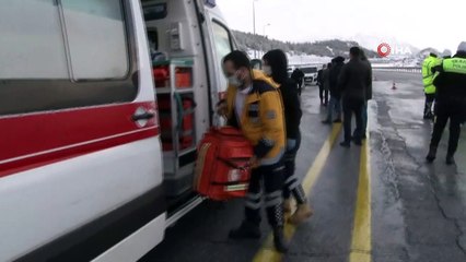 Turistleri taşıyan midibüs devrildi: 25 yaralı
