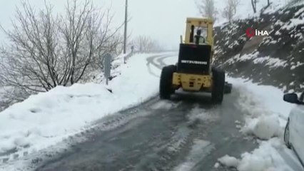 Aydın'da karla mücadele çalışmaları devam ediyor