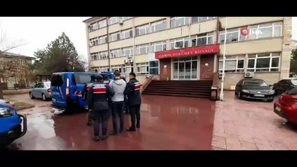 Son dakika haber: Akü hırsızları jandarmadan kaçamadı