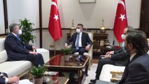 ANKARA - Cumhurbaşkanı Yardımcısı Oktay, Kazakistan Başbakan Yardımcısı Tileuberdi ile görüştü