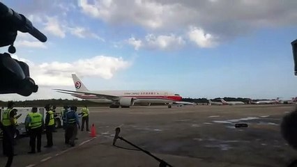 Aterriza vuelo de aerolínea China con el millón de vacunas contra COVID-19