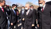 BİNGÖL - Bakan Karaismailoğlu, Valilik ve Belediyeyi ziyaret etti