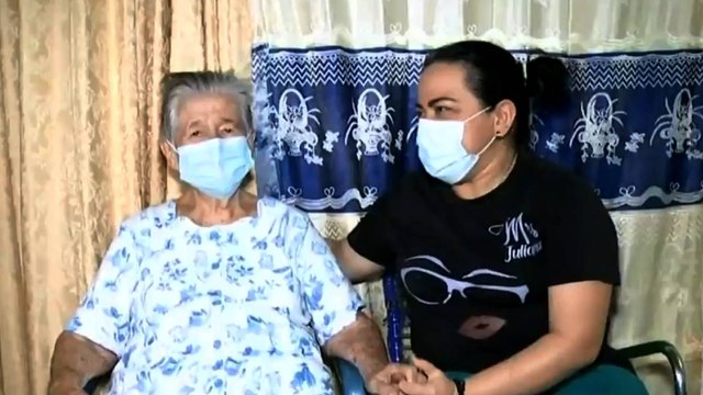 Aplican doble dosis de vacuna anticovid a adulta mayor en Neiva