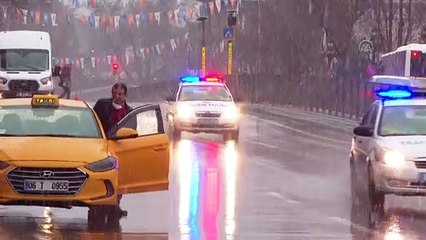 ANKARA - Başkentte kar yağışı