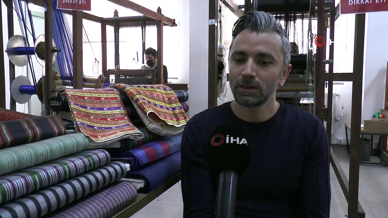 Kutnu kumaşı el tezgahlarında gelecek nesillere aktarılıyor