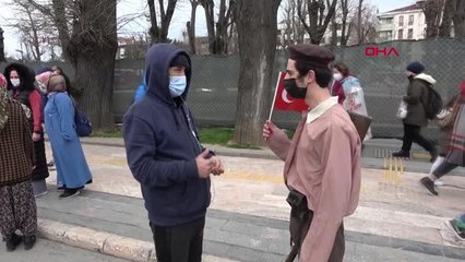 DÜZCE Gençler 18 Mart için sokağa indi, farkındalık çalışması yaptı