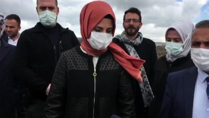 ŞANLIURFA - Teknenin alabora olması sonucu kaybolan 2 kişiyi arama çalışmaları sürüyor