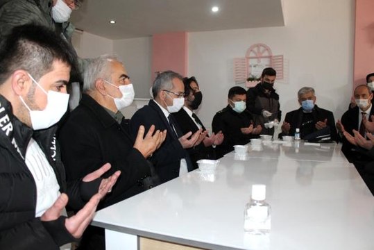 Tosyalı esnaf Çanakkale ruhunu bağış yaparak yaşattı