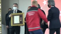 3 yaşındaki Remzi, şehit babasının ‘Devlet Övünç Madalyası ve Beratı’nı aldı