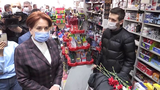 ÇANAKKALE - İYİ Parti Genel Başkanı Meral Akşener, esnaf ziyaretinde bulundu