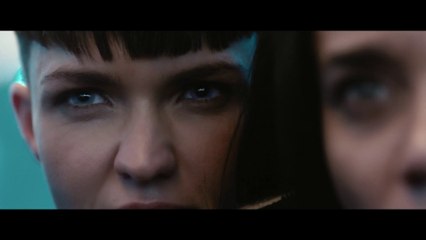 IR Interview: Sam Heughan & Ruby Rose For "SAS - Red Notice” [Vertical]