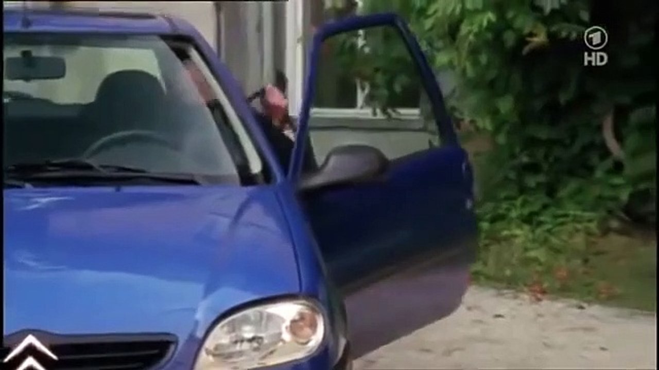 Um Himmels Willen - Staffel 01, Folge 07 Wolf im Schafspelz (Episode 007)