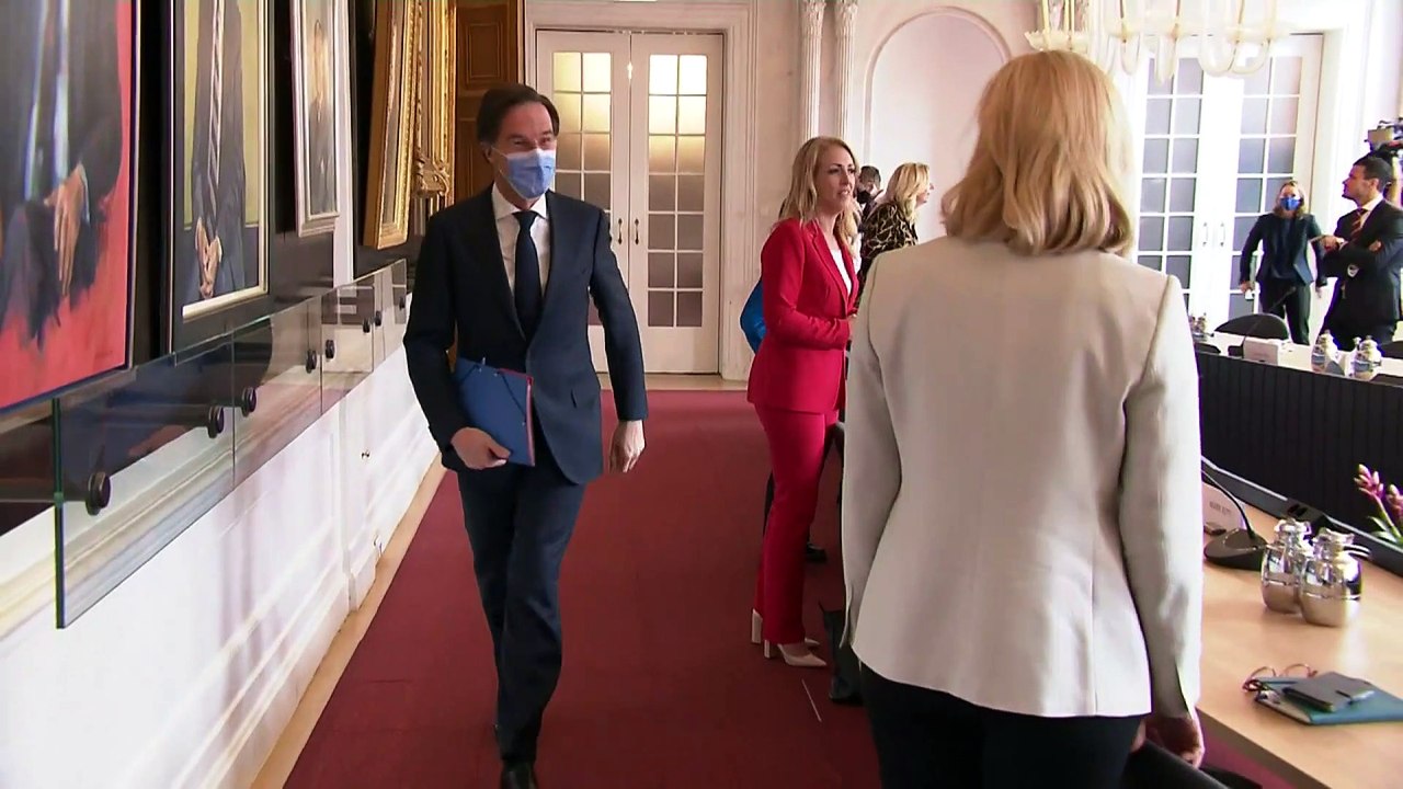 Συζητήσεις για τον σχηματισμό νέας κυβέρνησης υπό τον Ρούτε