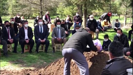 Burdur'da bıçaklanarak öldürülen Gizem’in cenazesi toprağa verildi