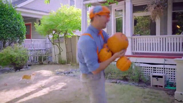 Blippi Decora una Casa para Halloween - Casa de Terror de Halloween | Videos de halloween para niños