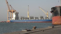 مؤسسة موانئ الحديدة التابعة للحوثيين: 17 سفينة نفطية محتجزة أمام ميناء جازان السعودي