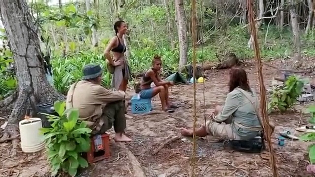 Celebrity Island with Bear Grylls - Se2 - Ep3 HD Watch
