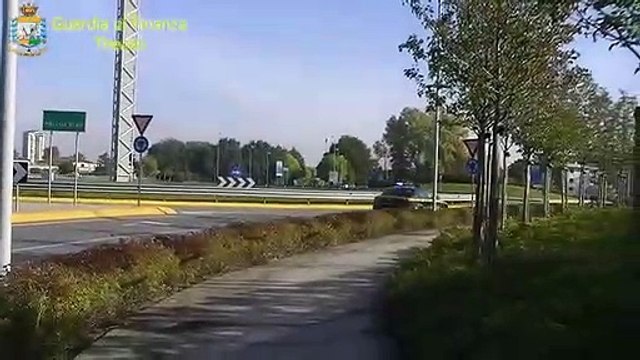 Gasolio di contrabbando dall'Est Europa all'Italia 35 denunce (22.03.21)