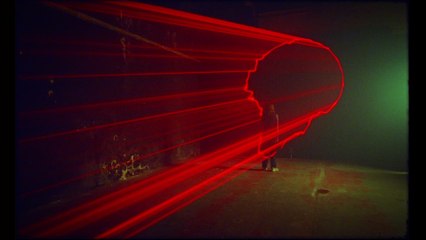 Art School Girlfriend - In The Middle