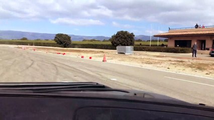 Glissades et dérapages contrôlés au volant d'un bolide sur le circuit Paul Ricard